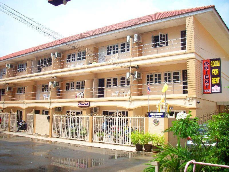 Orient House Hostel Pattaya Ngoại thất bức ảnh